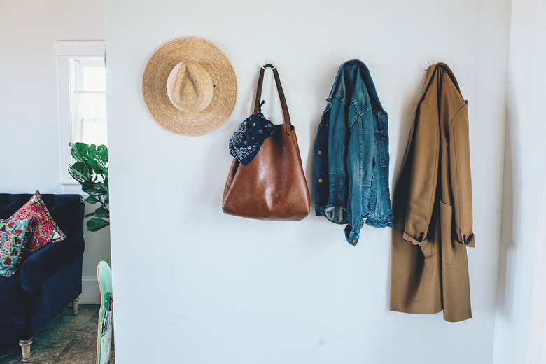 entryway storage hooks