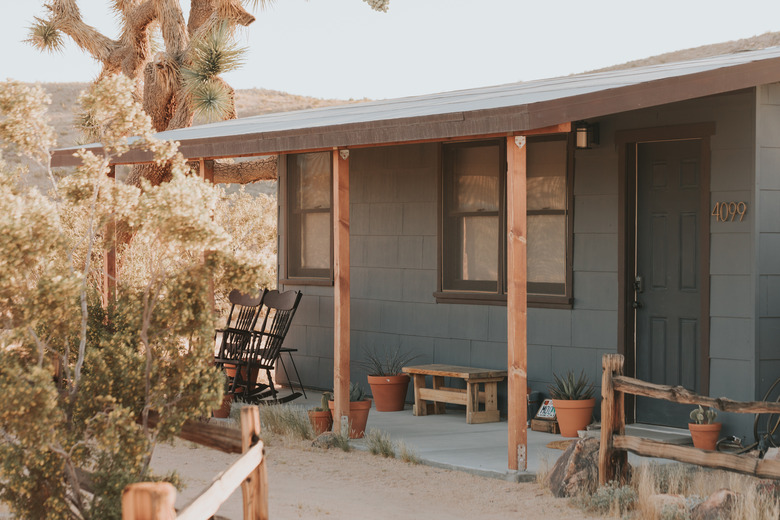 Joshua Tree cabin front porch in desert with porch