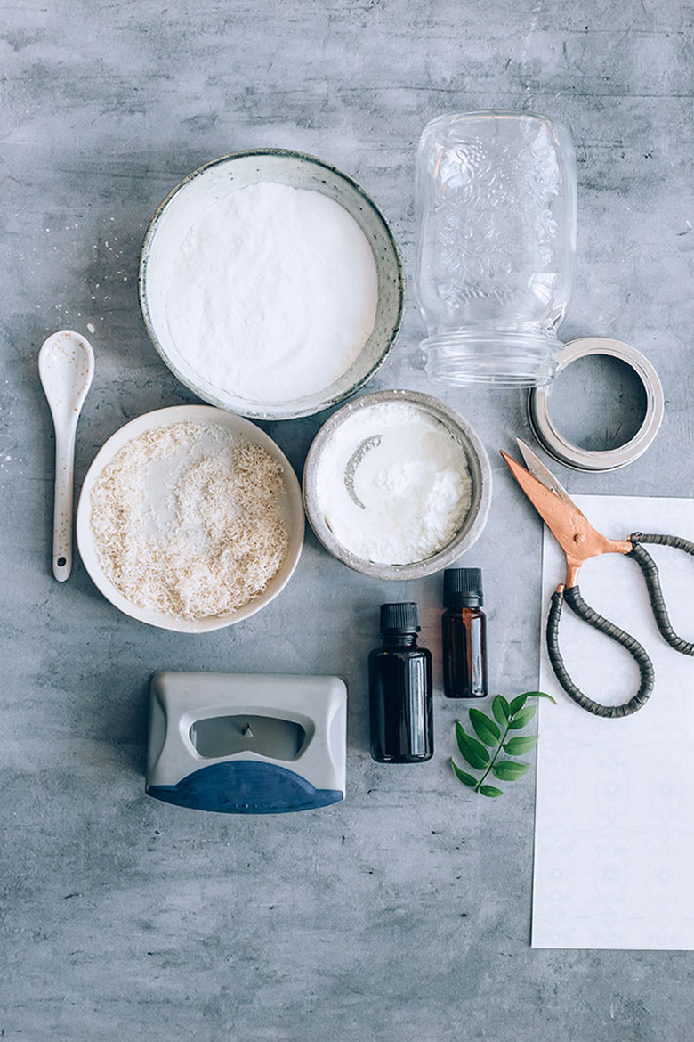 Ingredients needed for baking soda carpet refresher