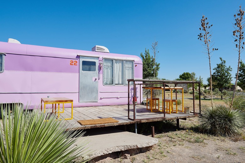 el cosmico hotel in marfa texas