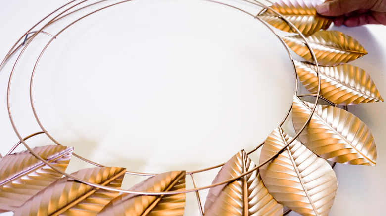 DIY Rosegold Wreath Using Recycled Aluminum Cans