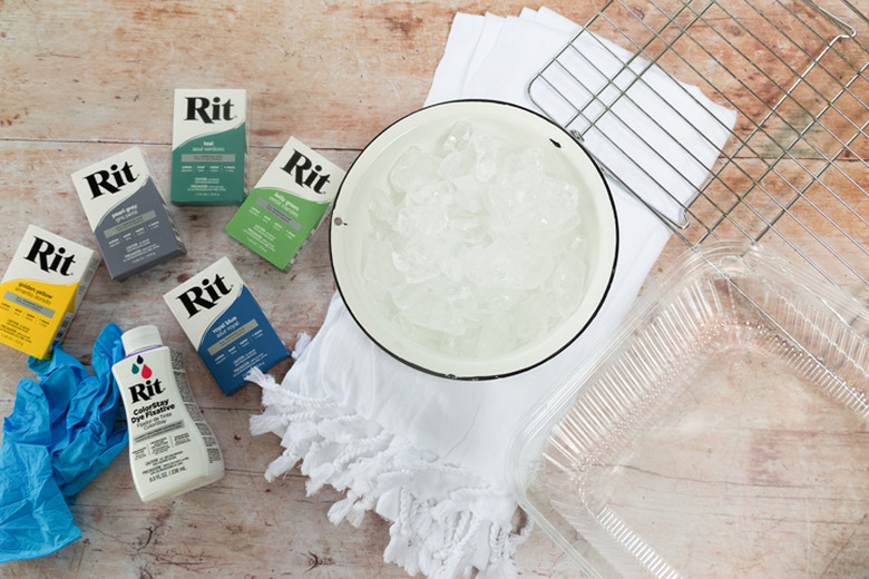 Ice Dye Beach Towels DIY