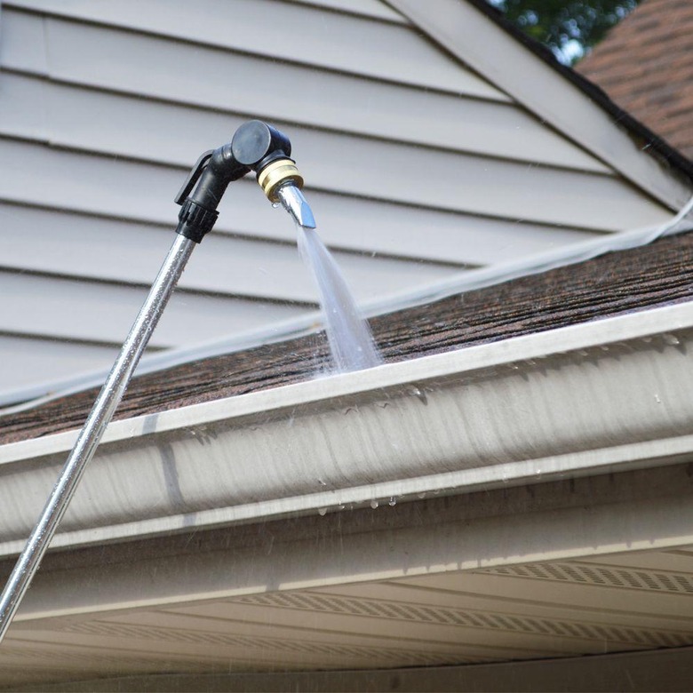 Gutter cleaning wand.