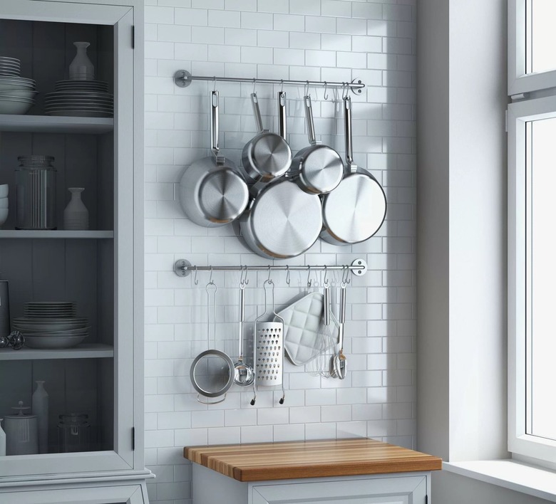 wall mounted pot rack