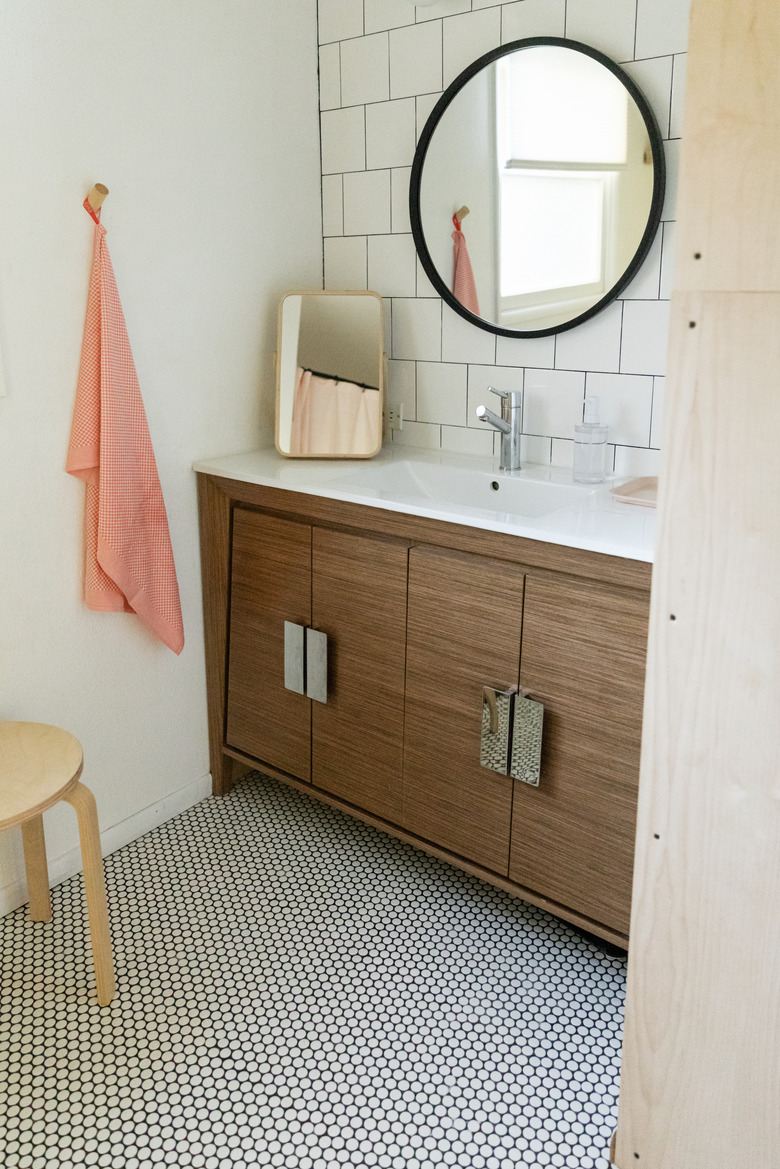 bathroom vanity cabinet and sink