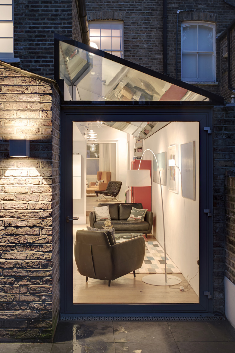 exterior living room