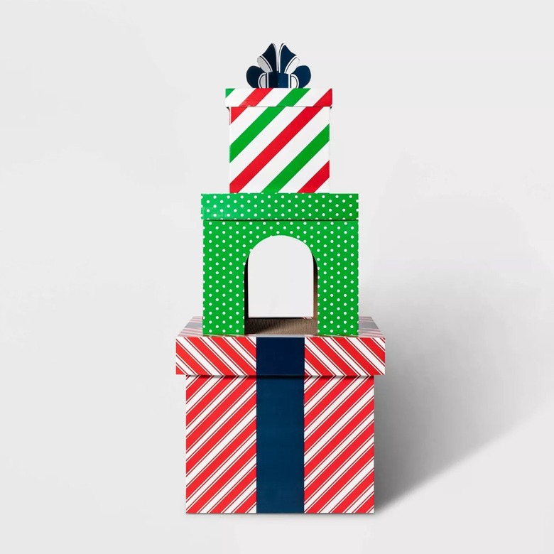 Wondershop Double Decker Holiday Present Tower Cat Scratcher House