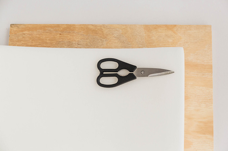 Cut the foam batting to size.