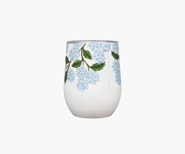 To-go wine cup with floral pattern