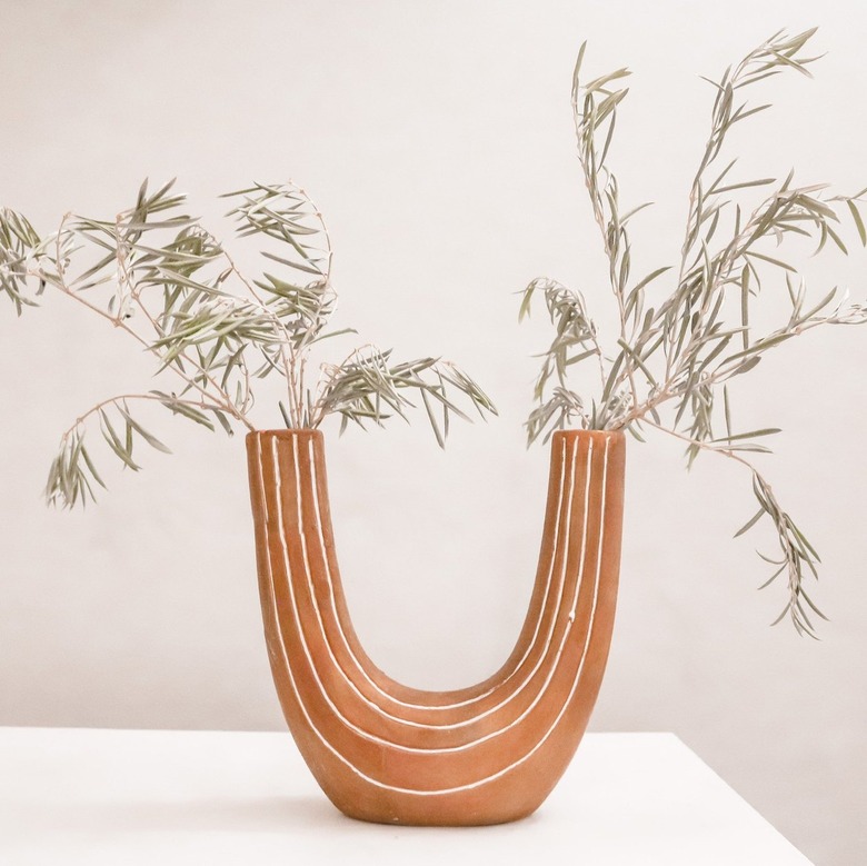 Coconut Home Terracotta U-Shaped Vase