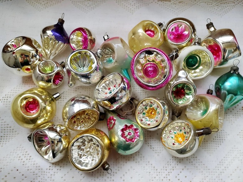 Vintage bulbs with indents