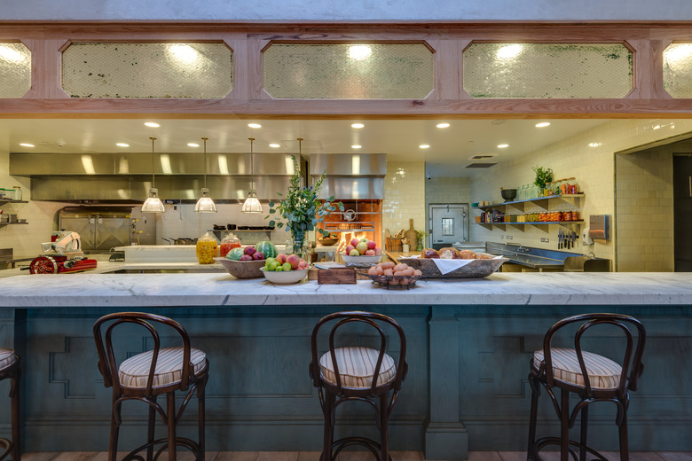 Manuela kitchen and bar seating.