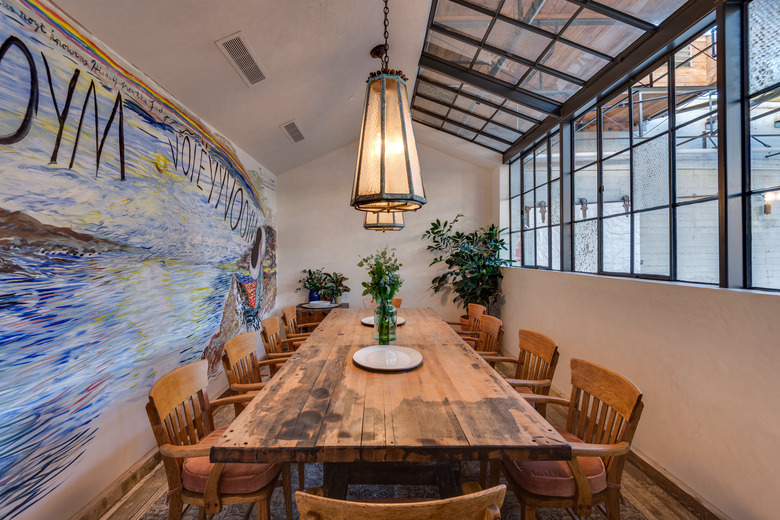 Manuela private dining room.