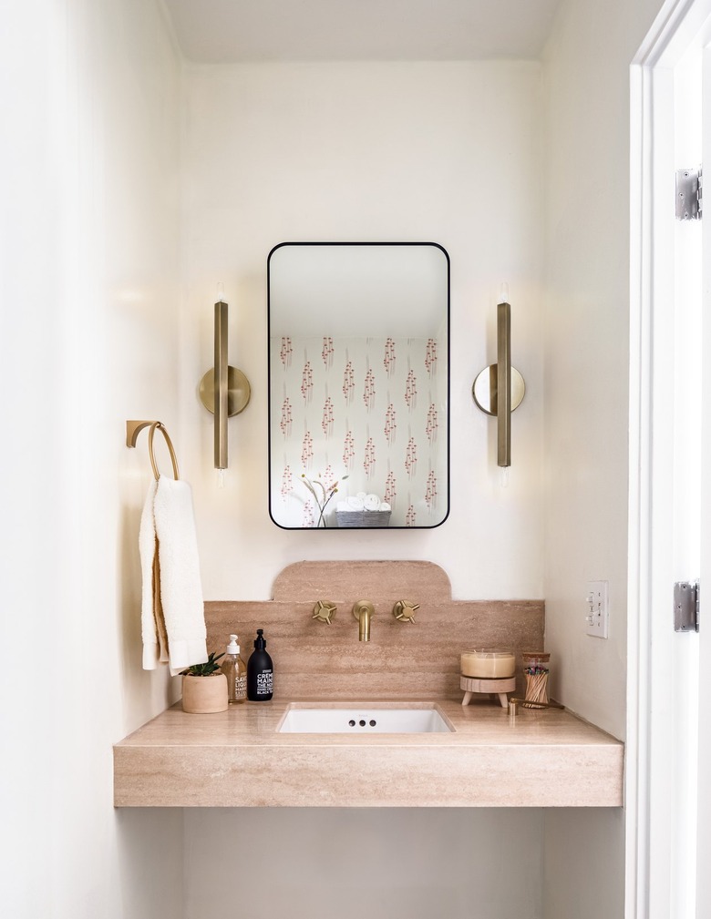 powder room accessories