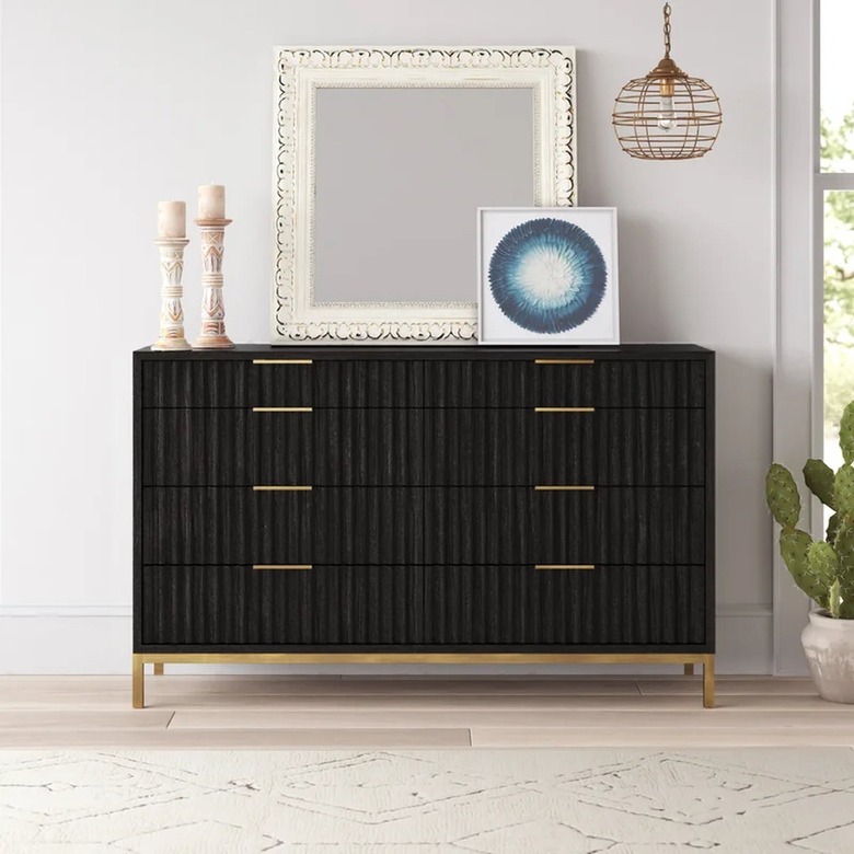 Lark Manor Elyza 8-Drawer Dresser