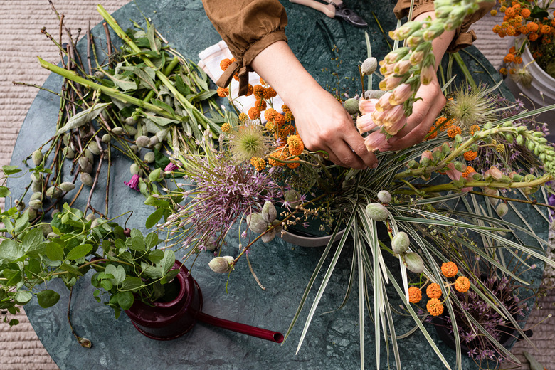 Floral Arrangement with Felisa Funes from of the flowers