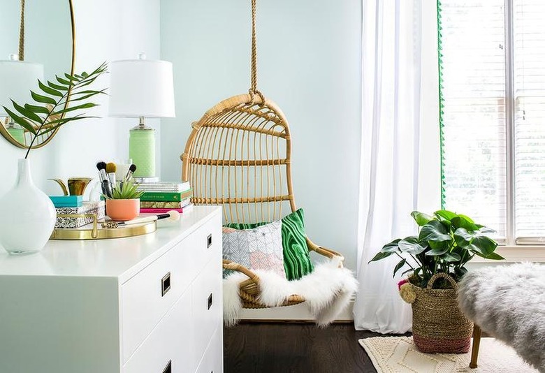 boho mint green room with jade green accents