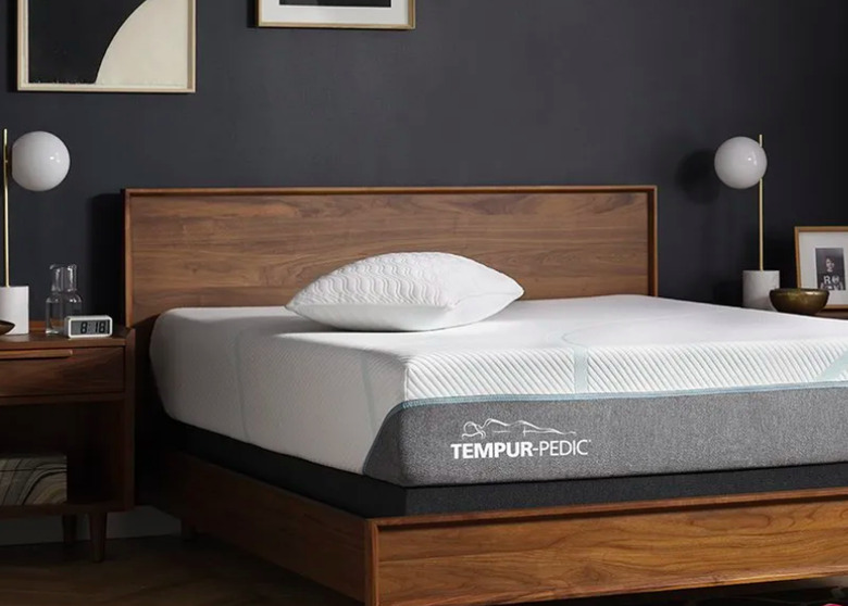TEMPUR-Adapt King Mattress