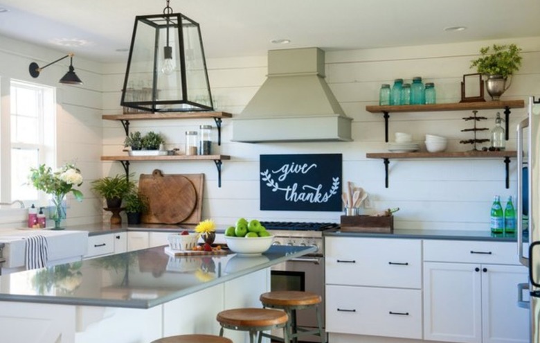 White farmhouse kitchen