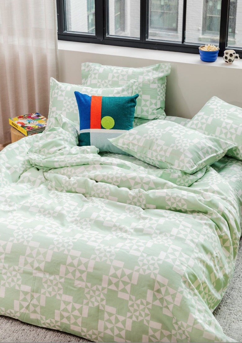 Dusen Dusen Grid Bedding