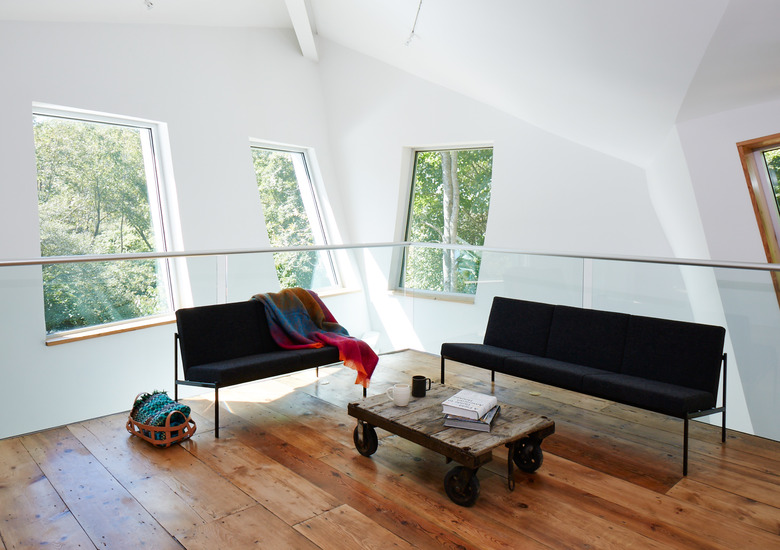 Farmhouse with curved walls