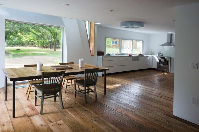 Farmhouse with curved walls