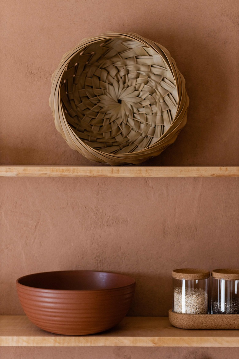 Detail of hand-plastered walls made of local clay.