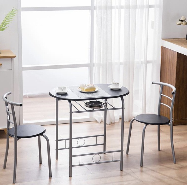 3-piece dining set with chairs and wine rack