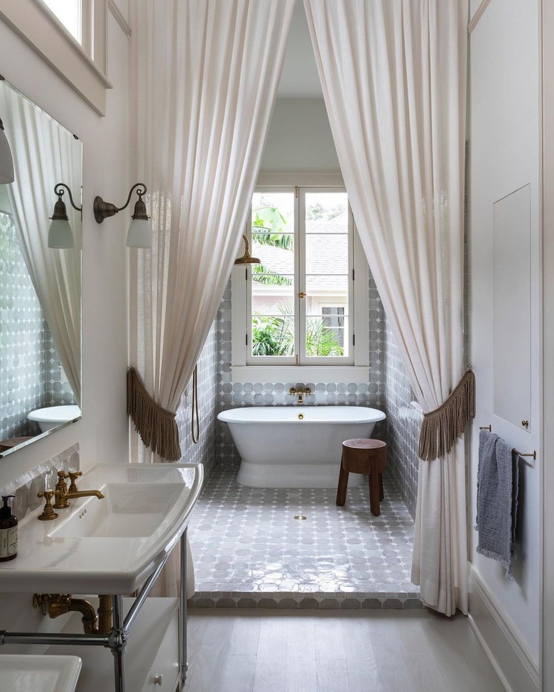 bathroom with mosaic zellige tiles in beige and white