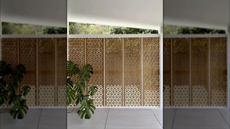 fence panels built into a privacy screen