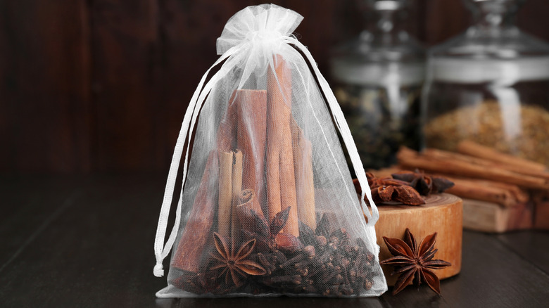 Sachet full of star anise, cinnamon, and cloves