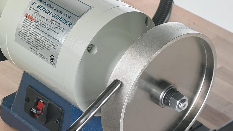 Gytycatah diamond grinding wheel on a bench grinder.