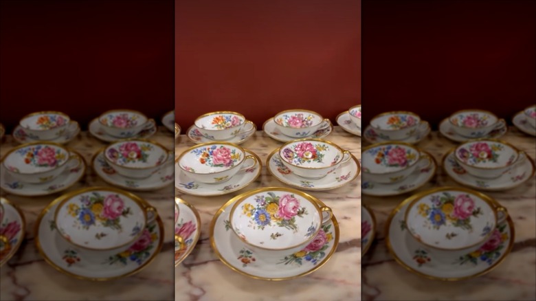 A set of floral Ambrosius Lamm Dresden teacups