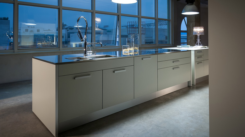Large, built-in kitchen island