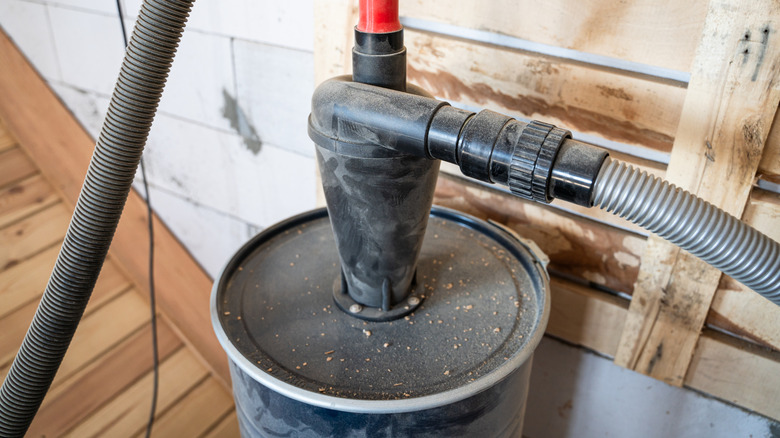 A garage cyclone dust collection system