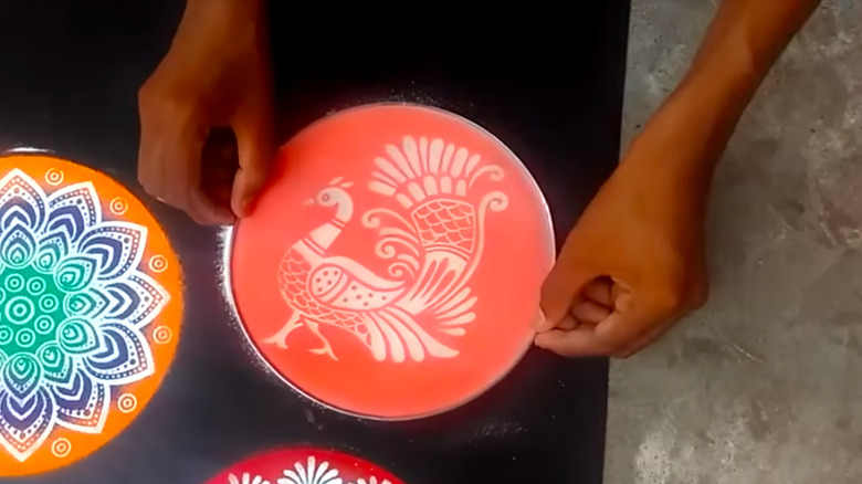 Stencil made from flexible plastic disc