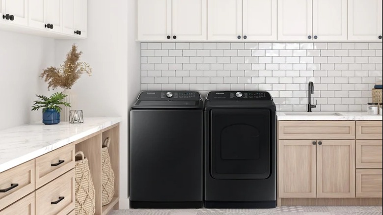 A Samsung washer dryer pair with Super Speed Wash