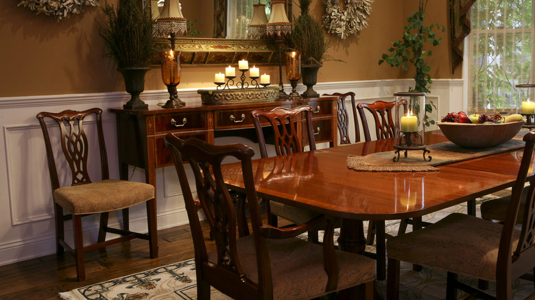 A very formal dining room