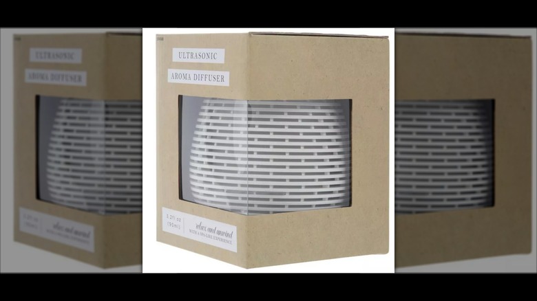 Ridged ultrasonic aroma diffuser