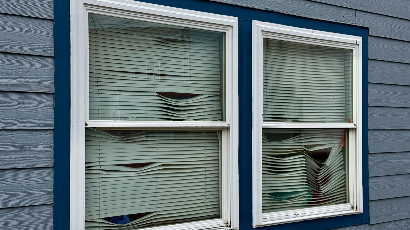 9 Genius Ways To Use Broken Window Blinds Instead Of Tossing Them