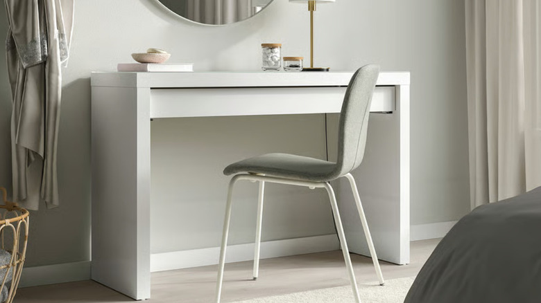 IKEA MALM dressing table