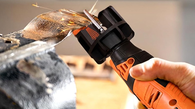 Sharp Pebble cordless lawn mower blade sharpener