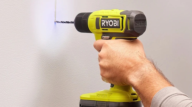 Ryobi ONE+ 3/8" Cordless Driver/Driver Kit