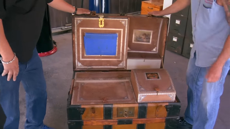 A Saratoga trunk with all the compartments