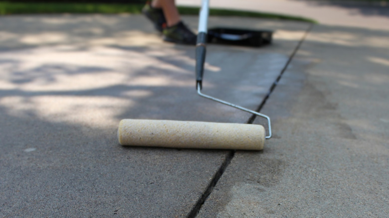 Sealing concrete driveway with an acrylic-based product