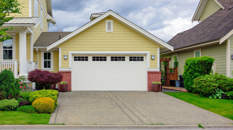 Forget Bland Concrete Driveways: This Gorgeous Alternative Is Way More Unique