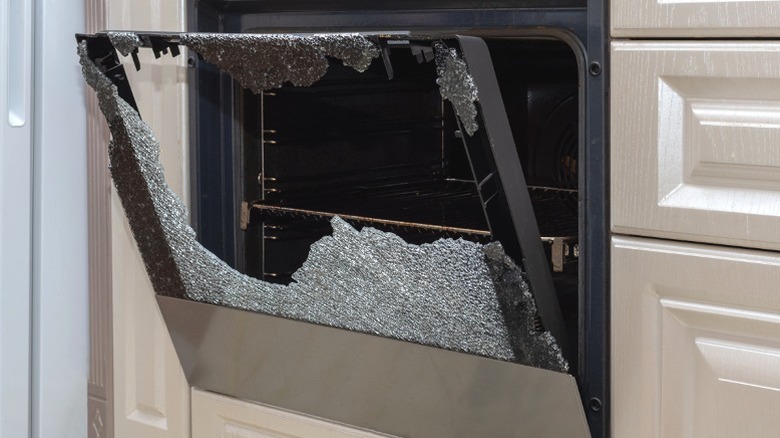Kitchen range with shattered glass oven door