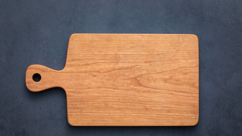 Wood cutting board