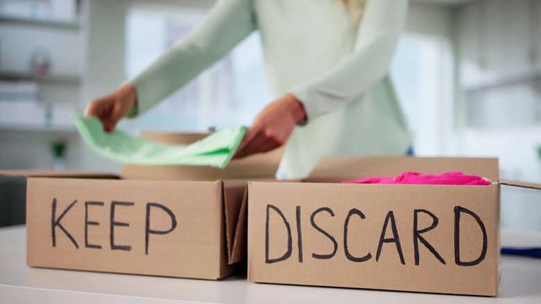 Keep and discard boxes for decluttering