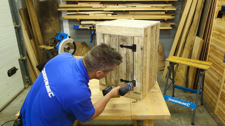 DIY wall cabinet made from pallet wood